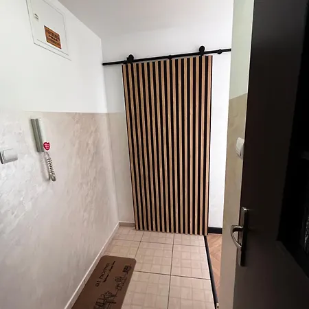 Apartment Retro